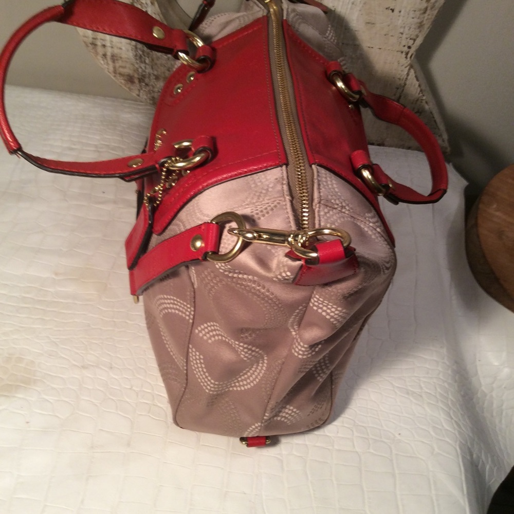 Coach Ashley dotted satchel - Picture 3 of 6